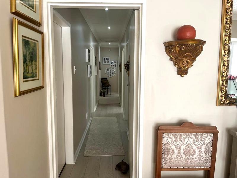 4 Bedroom Property for Sale in Hartenbos Central Western Cape